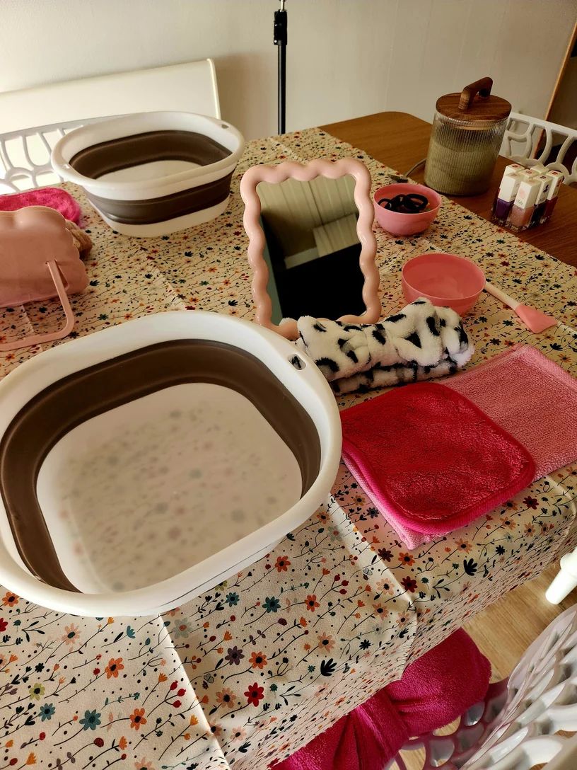Accessoires et matériel préparés pour l'anniversaire Party Girls